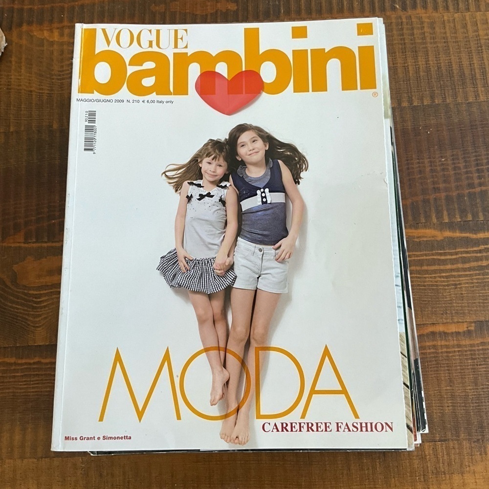 Magazine Vogue Italia Bambini 210 May/June 2009 kid Children